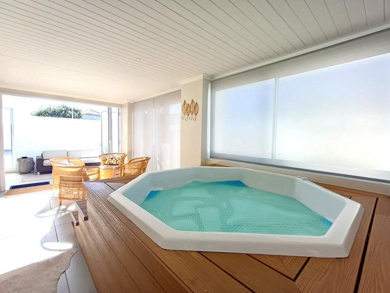5 Bedroom Property for Sale in Pearl Bay Western Cape